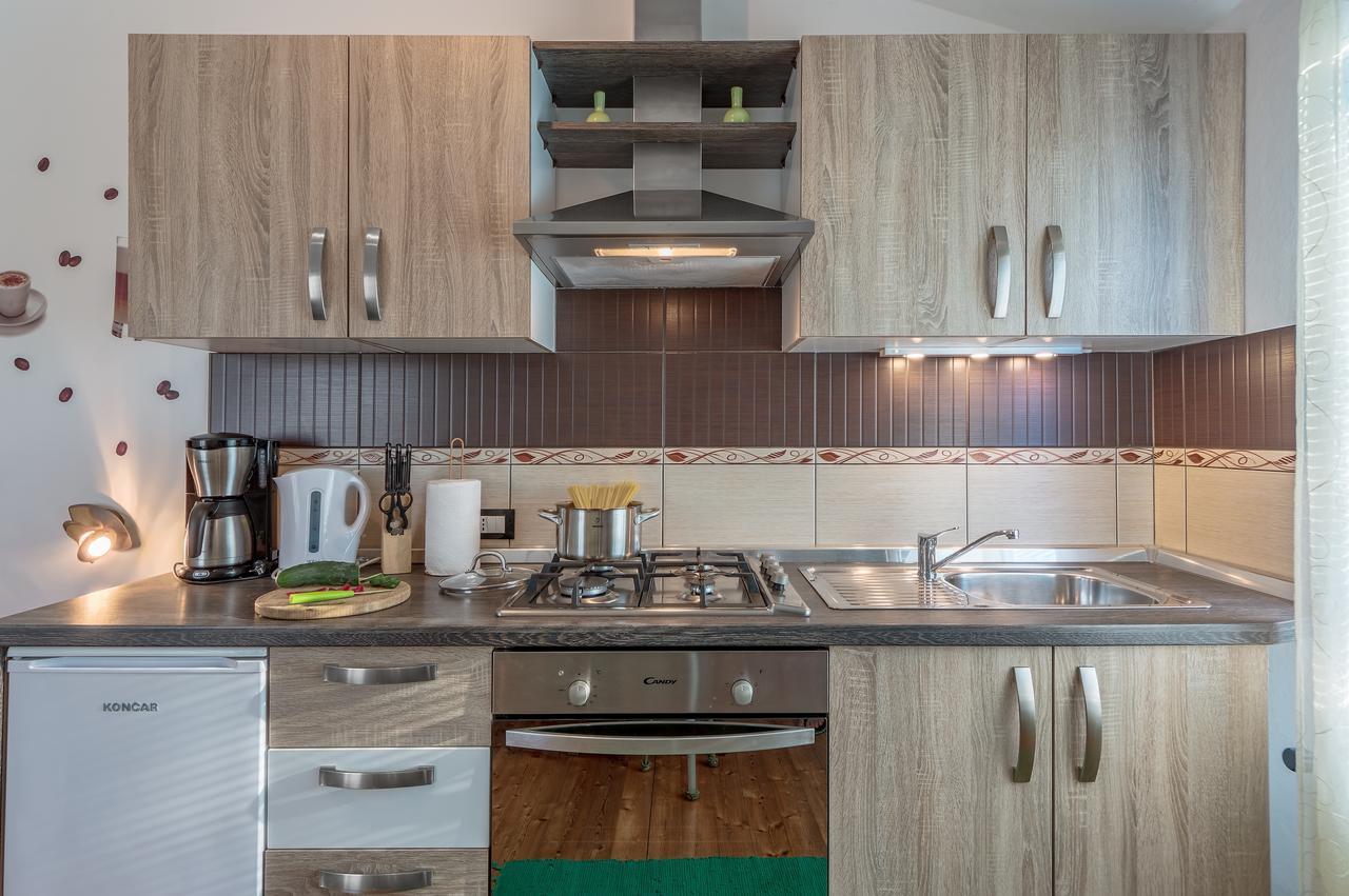 Apartment San Ližnjan Eksteriør billede